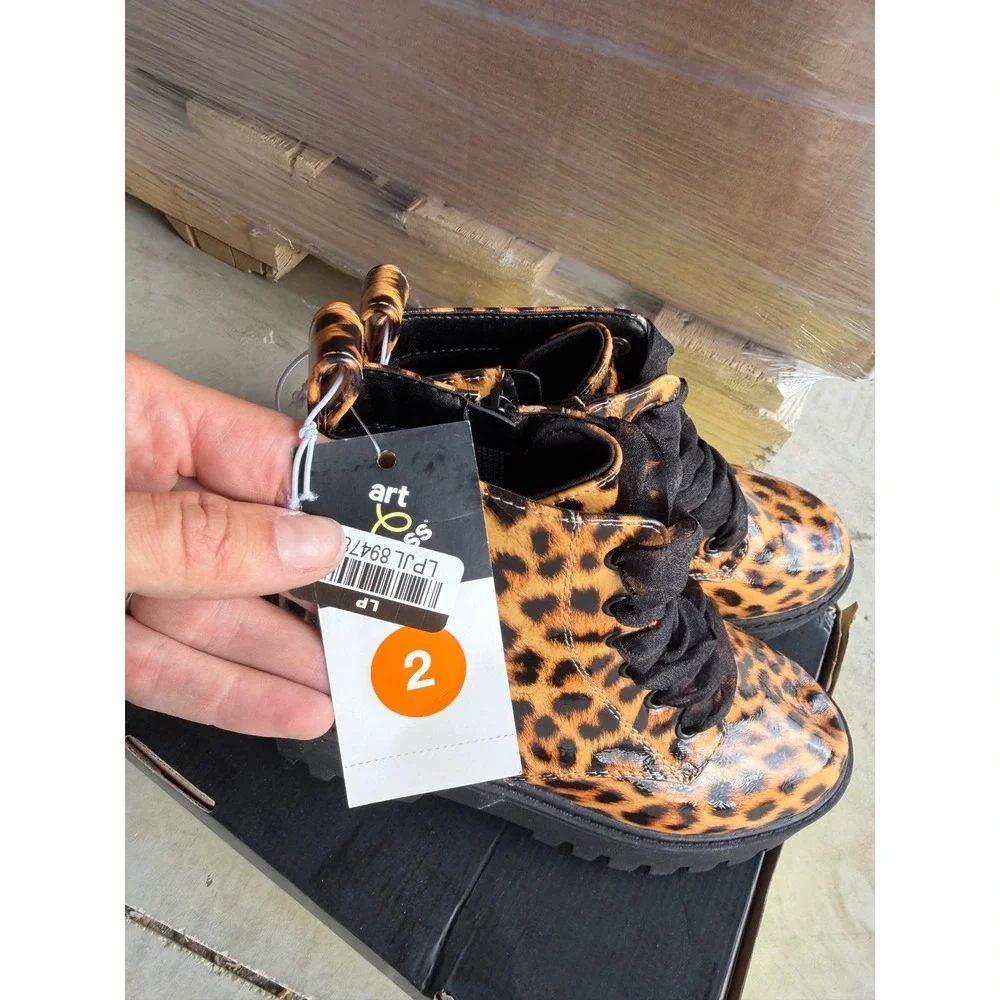 Art Class Kids Leopard Print Patent Combat Boots Brown‎ Black Size 2 NEW